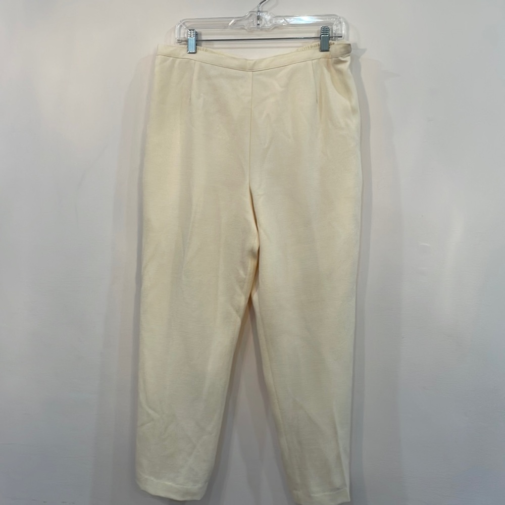 Alfred Dunner, petite 16, lined ecru pants